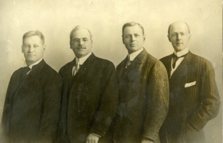Gustavus Loehr, Silvester Schiele, Hiram Shorey und Paul P. Harris (von links nach rechts)